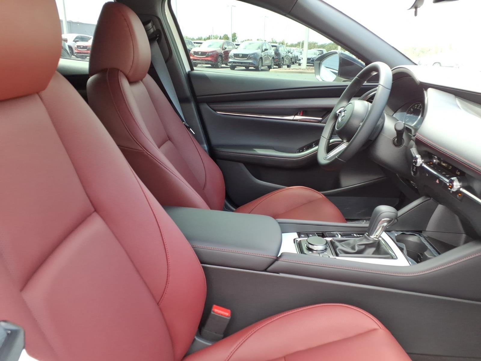 2026 Mazda Mazda3 Hatchback 2.5 S Carbon Edition AWD