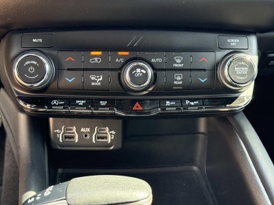 2023 Dodge Durango SXT Launch Edition