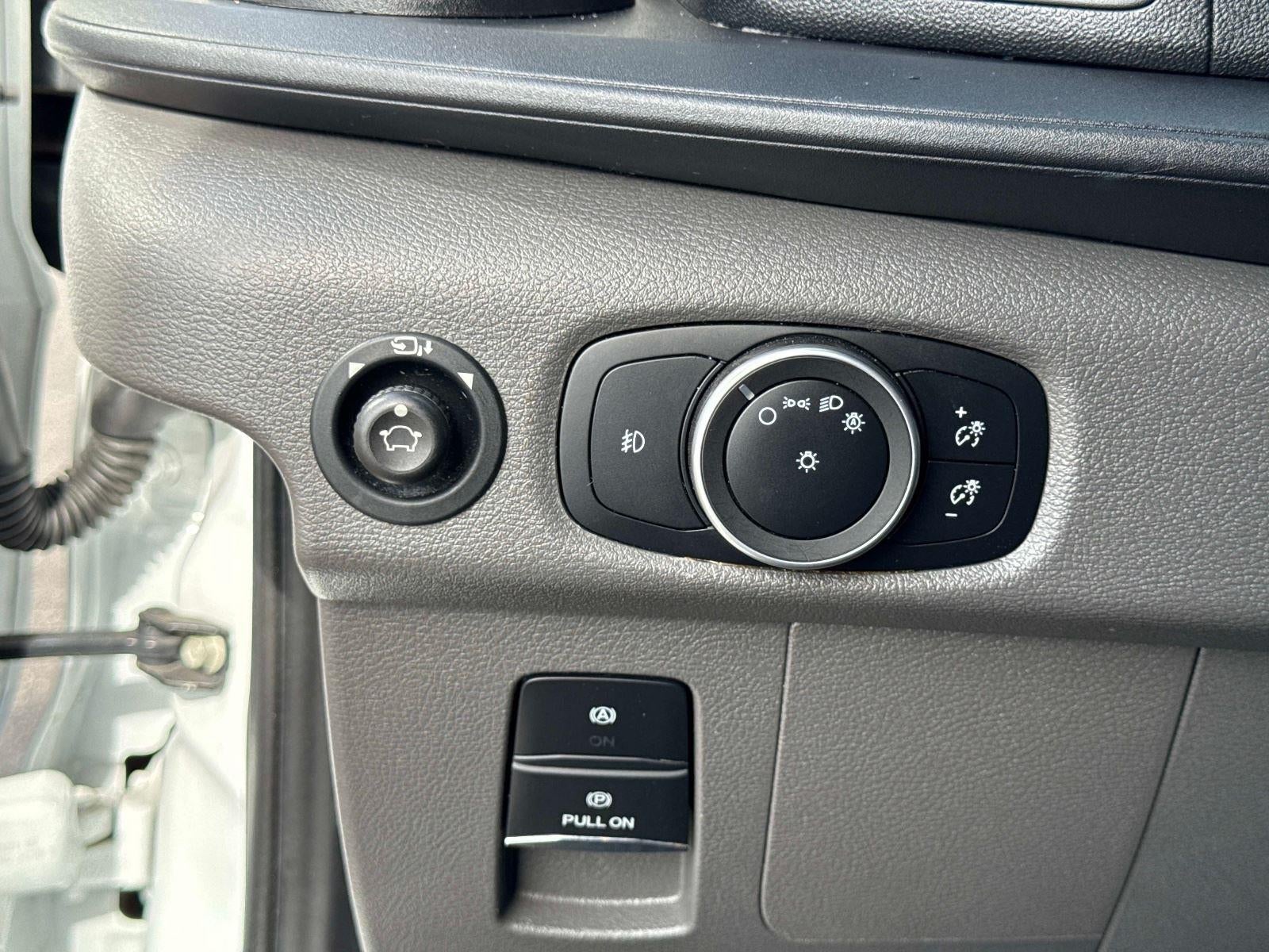 2021 Ford Transit Passenger Wagon XLT