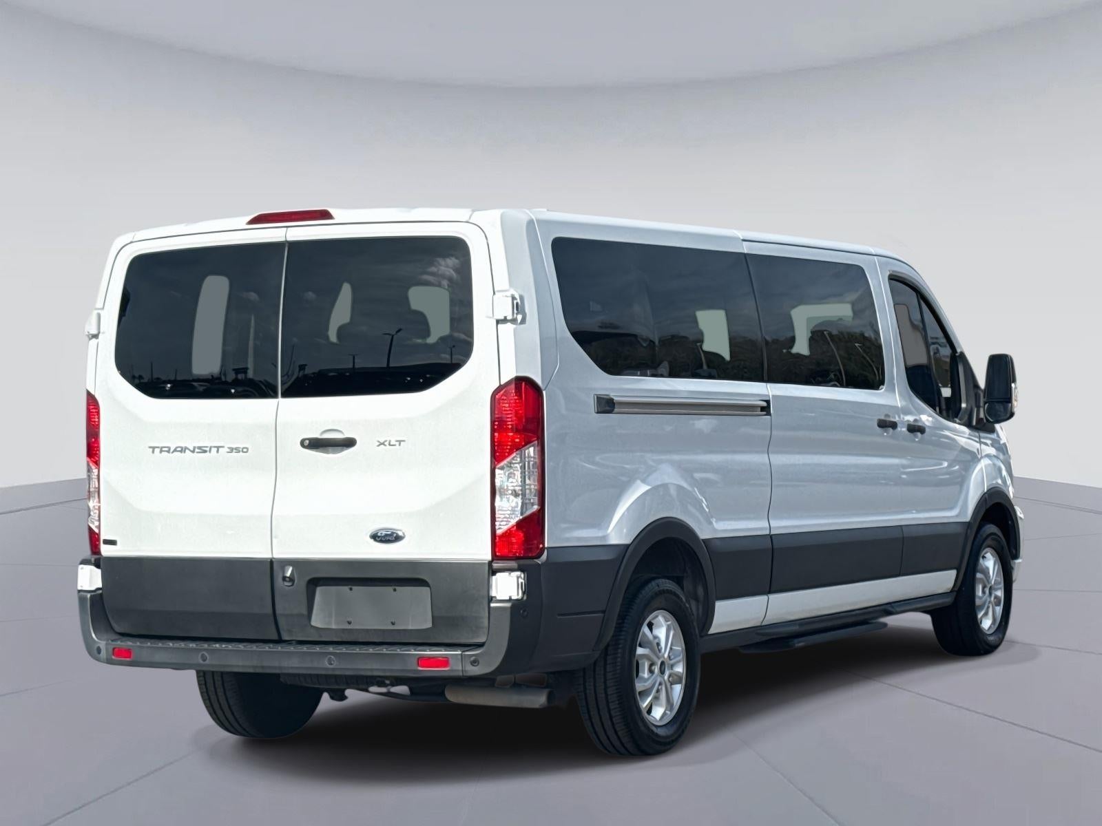 2021 Ford Transit Passenger Wagon XLT