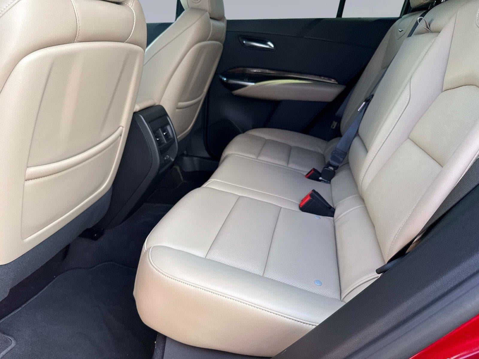 2024 Cadillac XT4 FWD Premium Luxury
