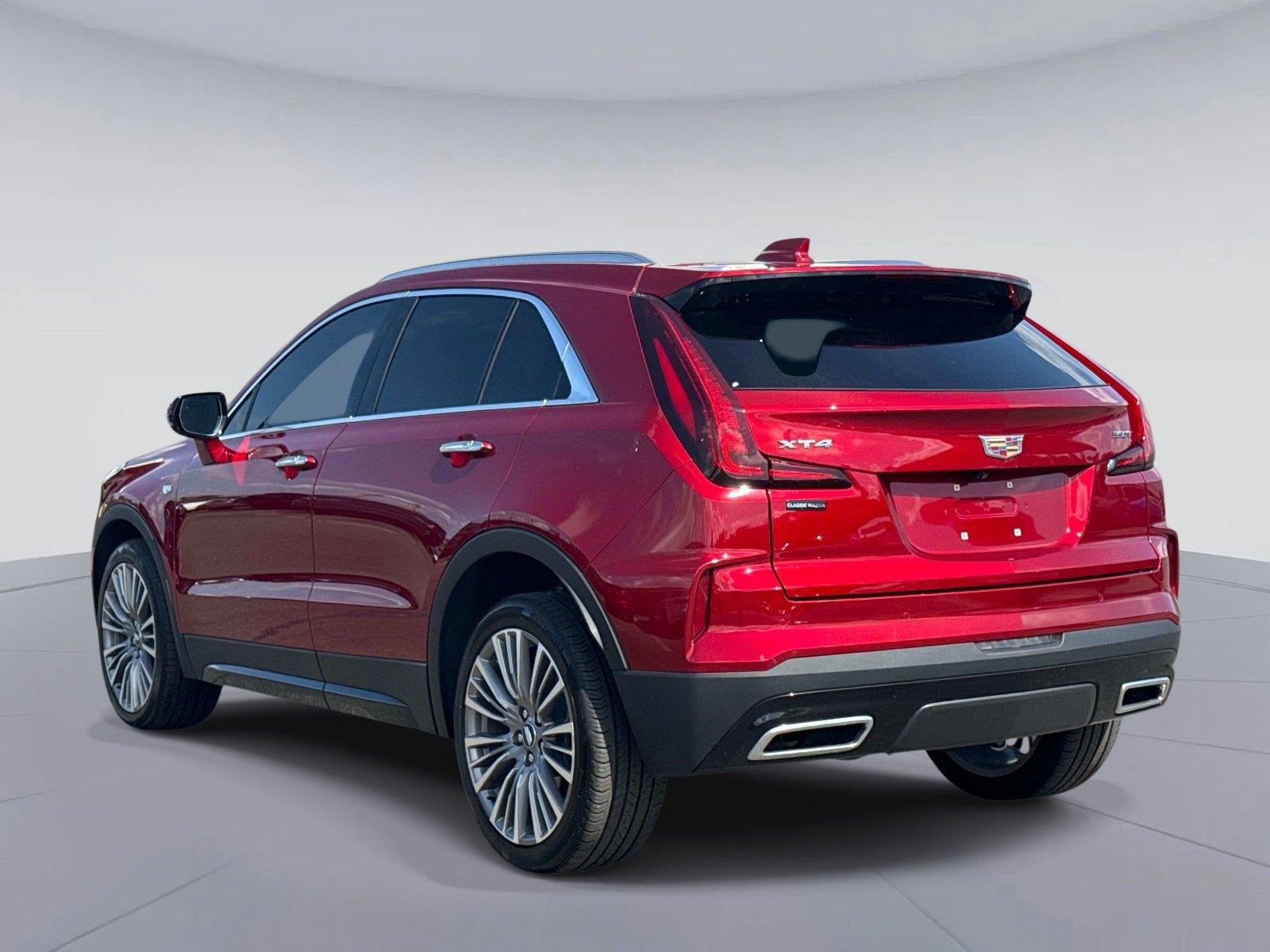 2024 Cadillac XT4 FWD Premium Luxury