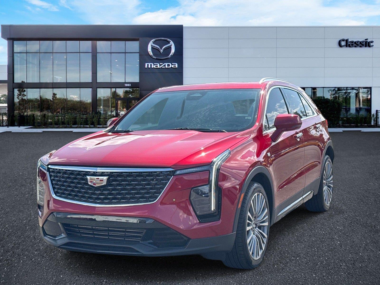 2024 Cadillac XT4 FWD Premium Luxury