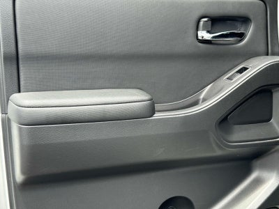 2024 Nissan Frontier SL