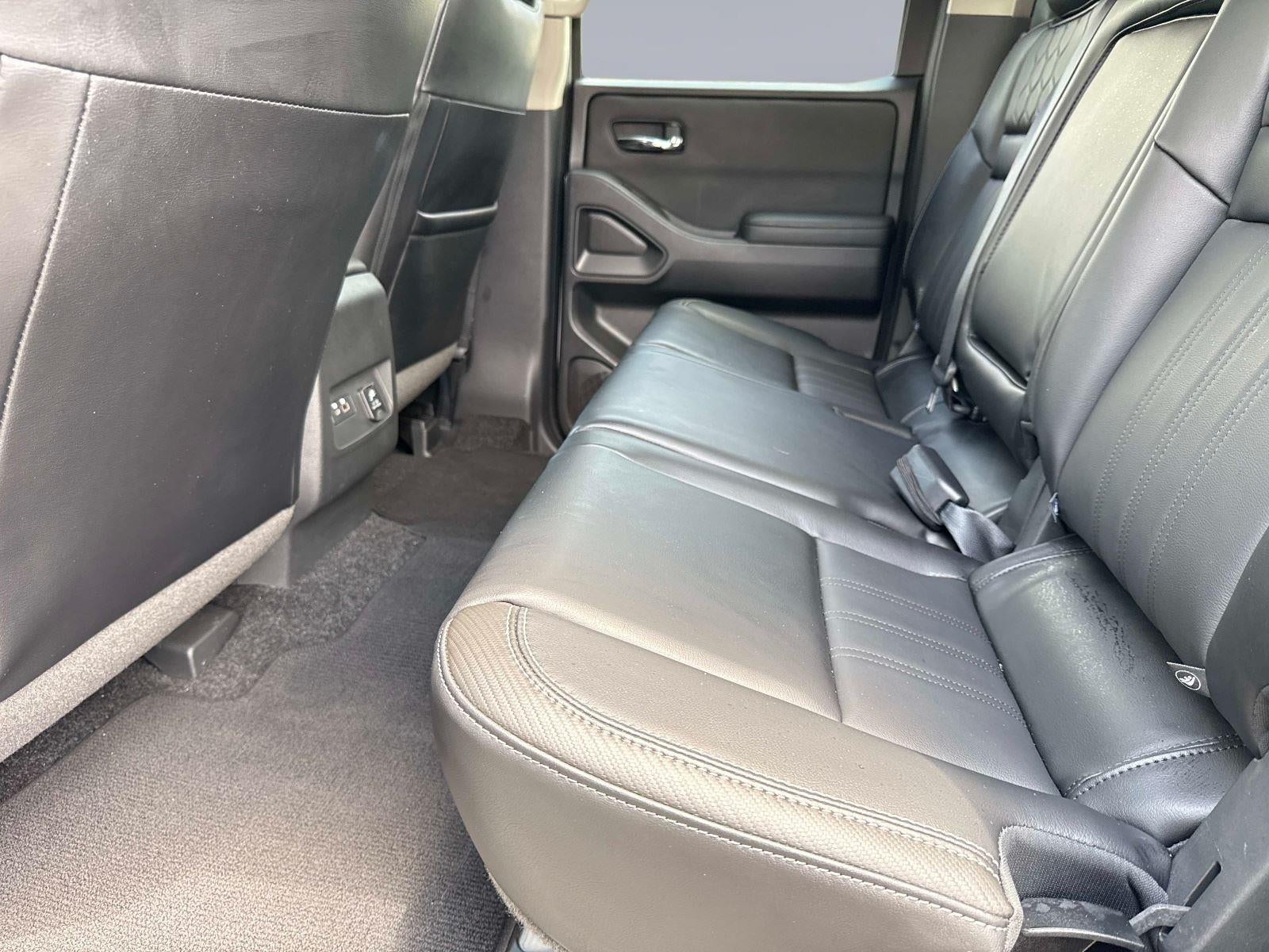 2024 Nissan Frontier SL