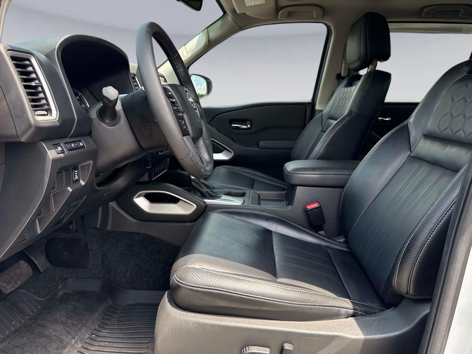 2024 Nissan Frontier SL