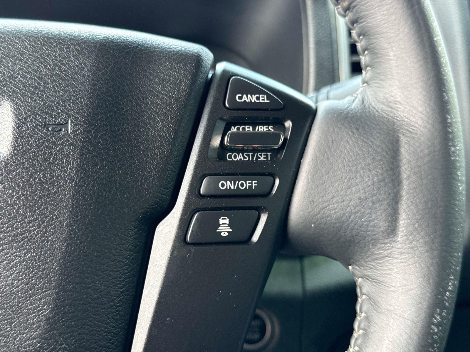 2024 Nissan Frontier SL