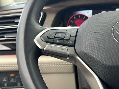 2025 Volkswagen Atlas 2.0T SEL Premium R-Line