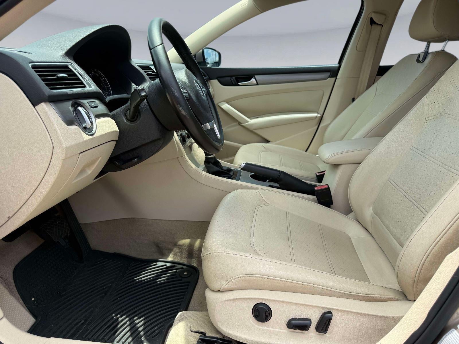 2015 Volkswagen Passat 1.8T SE