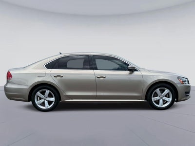 2015 Volkswagen Passat 1.8T SE