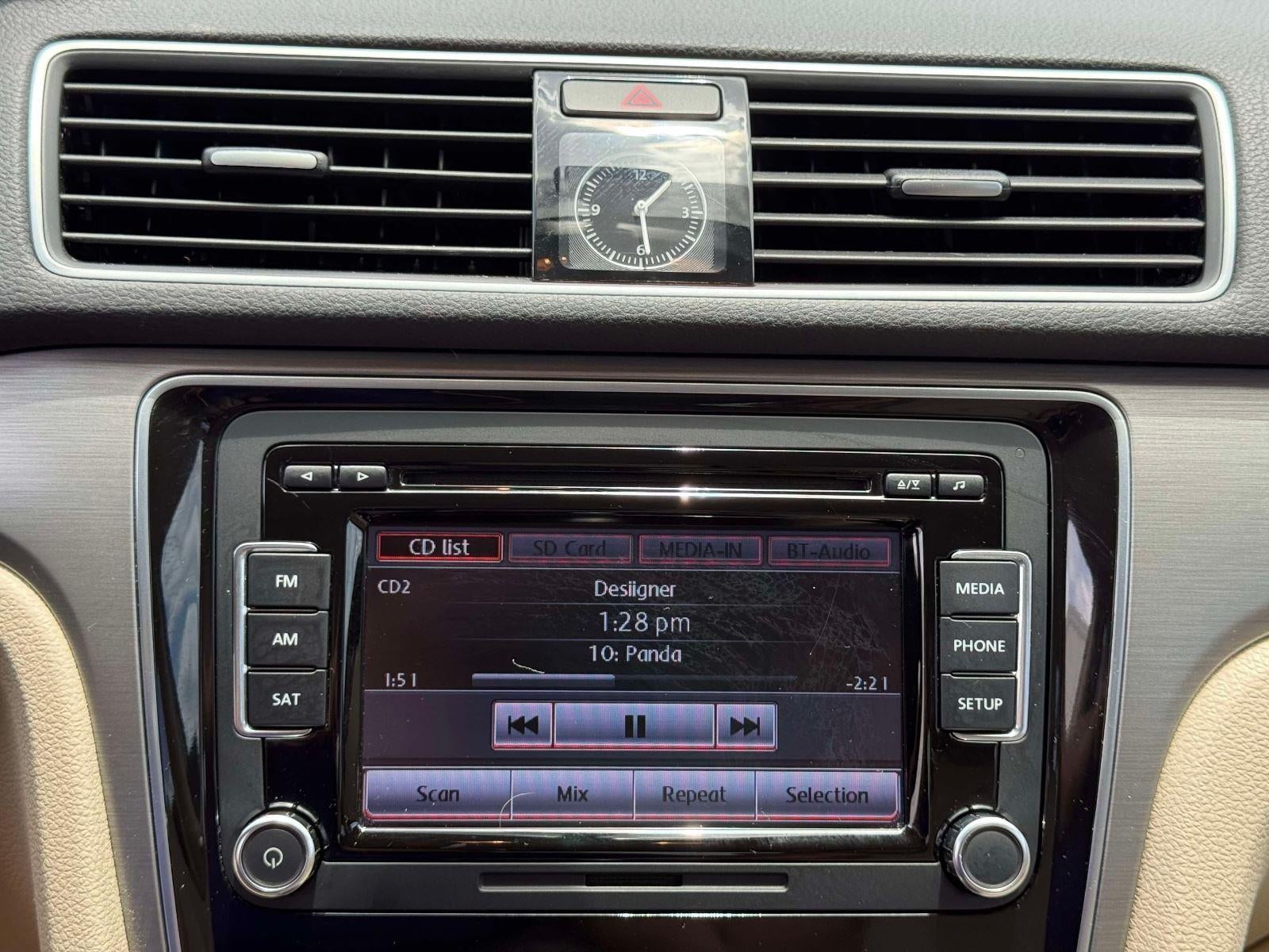 2015 Volkswagen Passat 1.8T SE