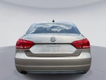 2015 Volkswagen Passat 1.8T SE