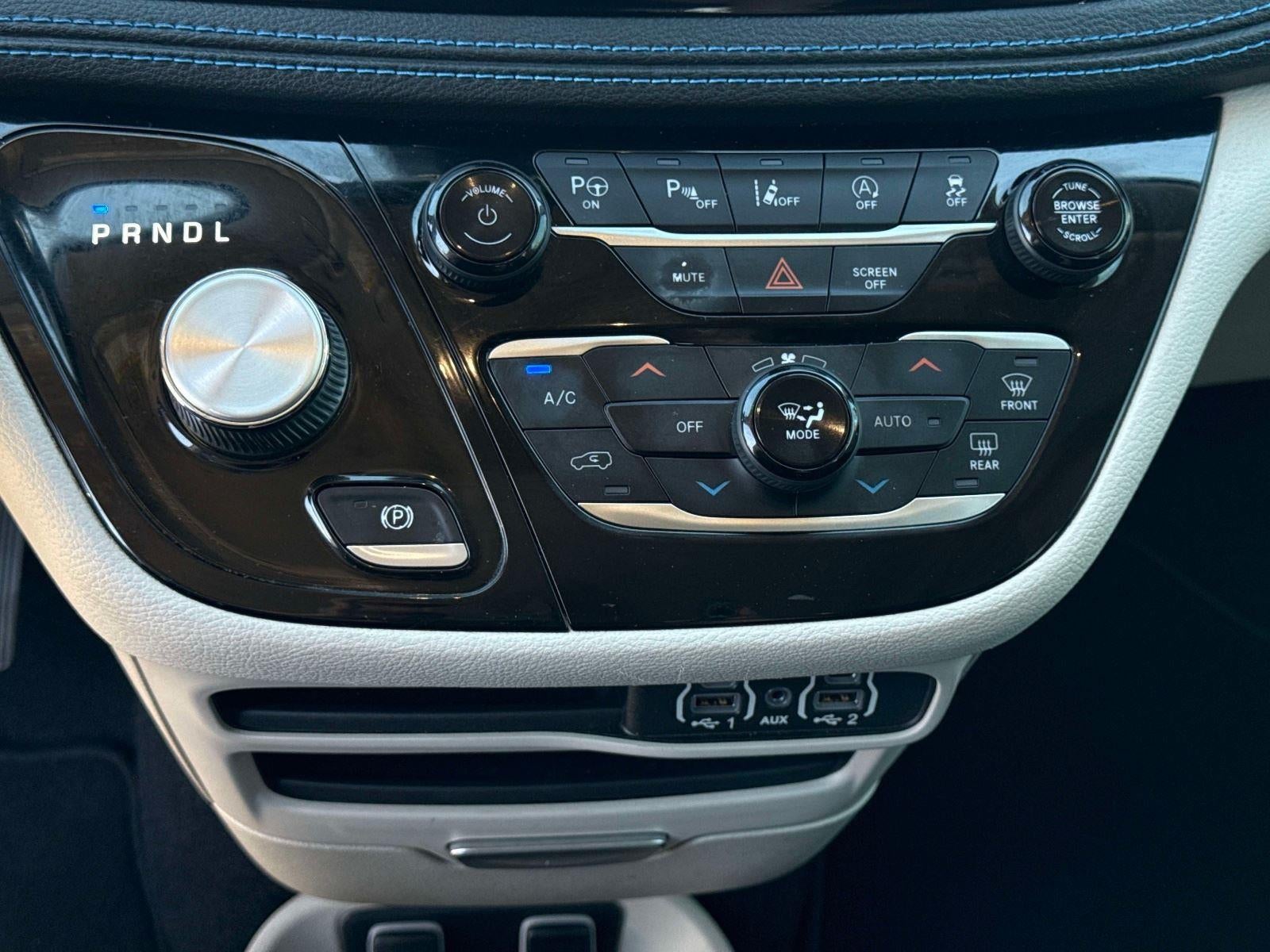 2021 Chrysler Pacifica Touring L