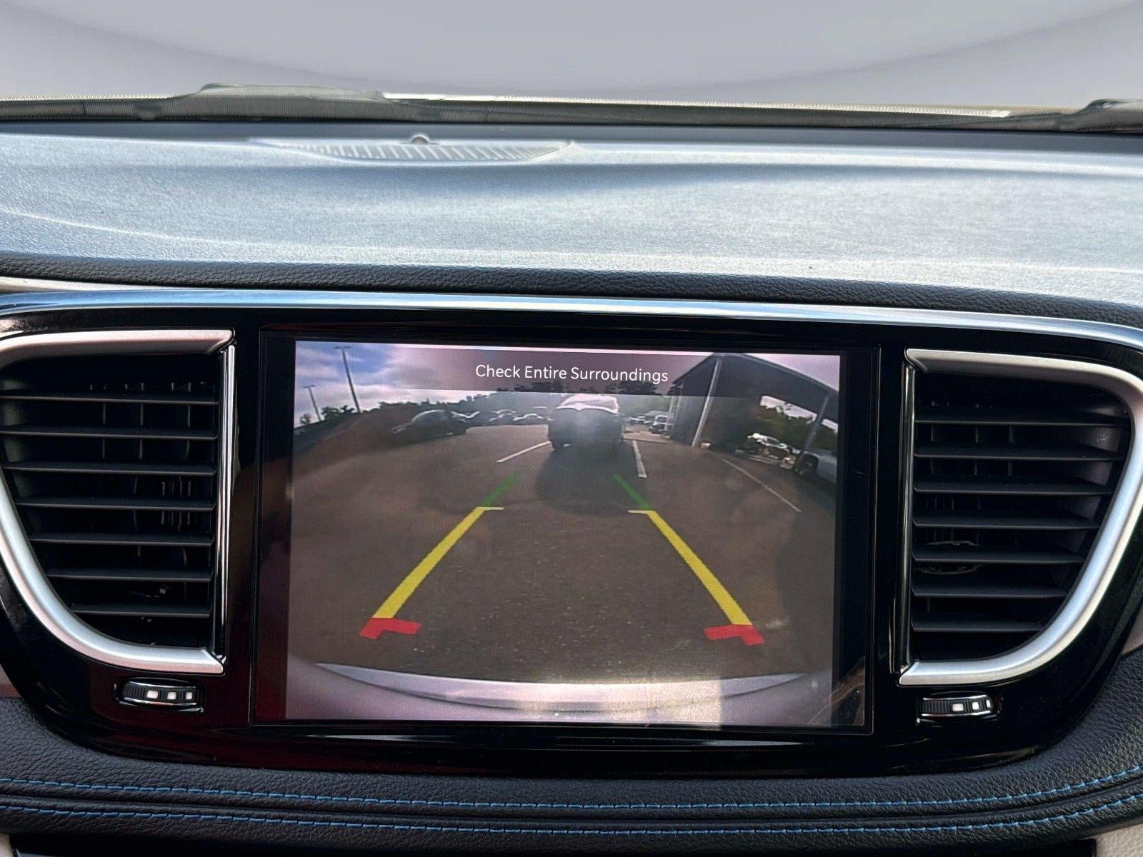2021 Chrysler Pacifica Touring L