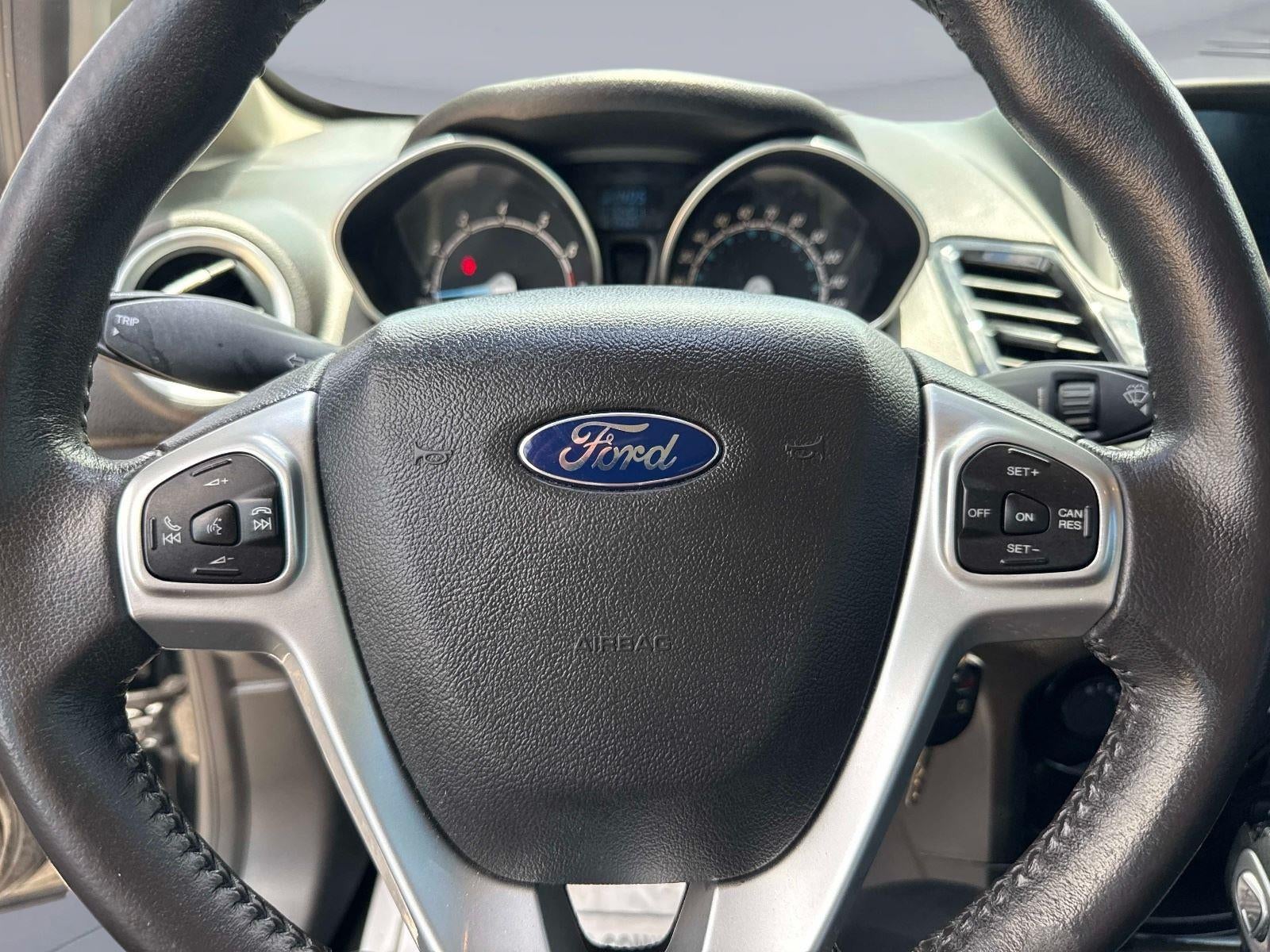 2016 Ford Fiesta SE