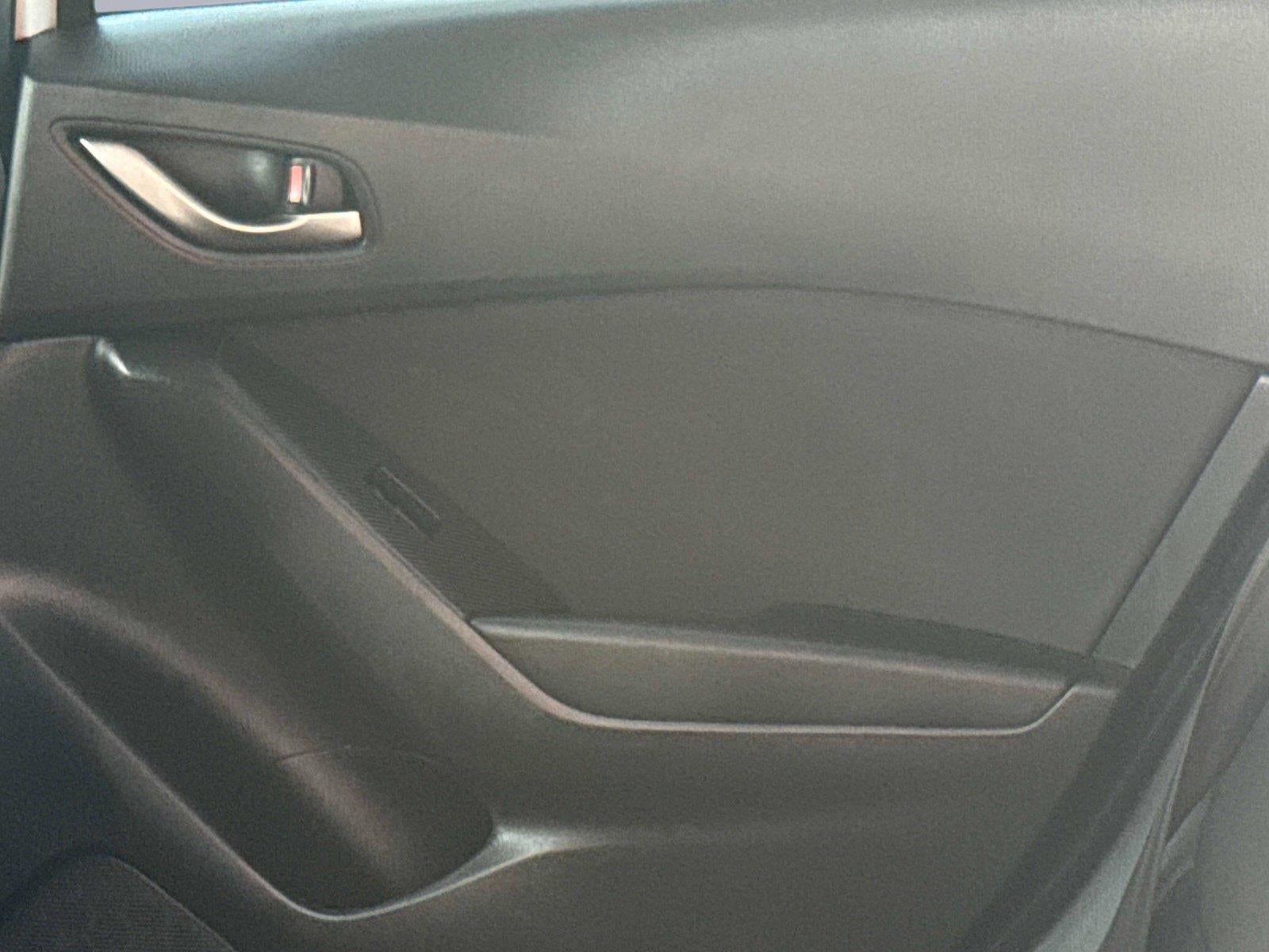 2015 Mazda Mazda3 i Sport