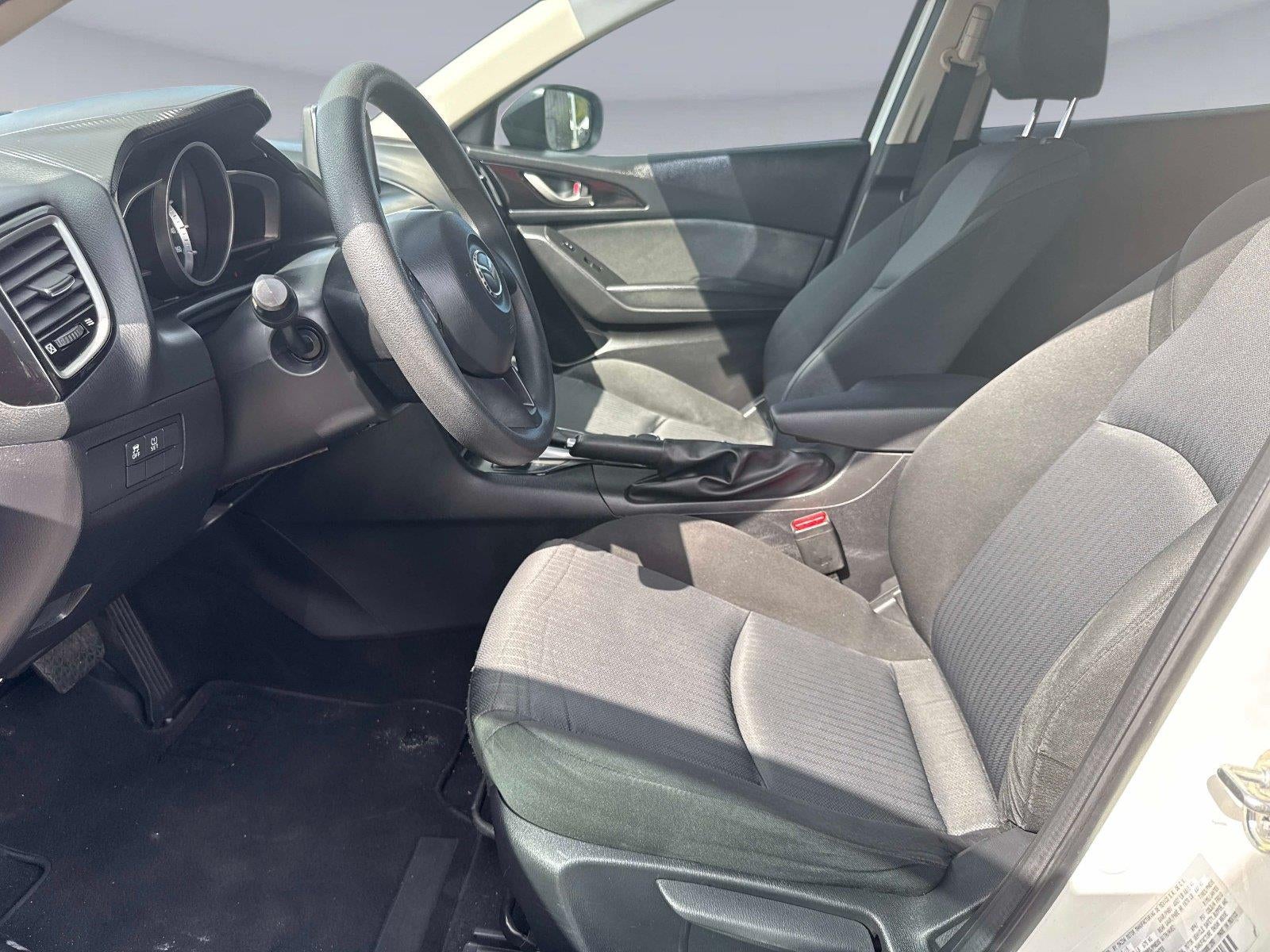 2015 Mazda Mazda3 i Sport