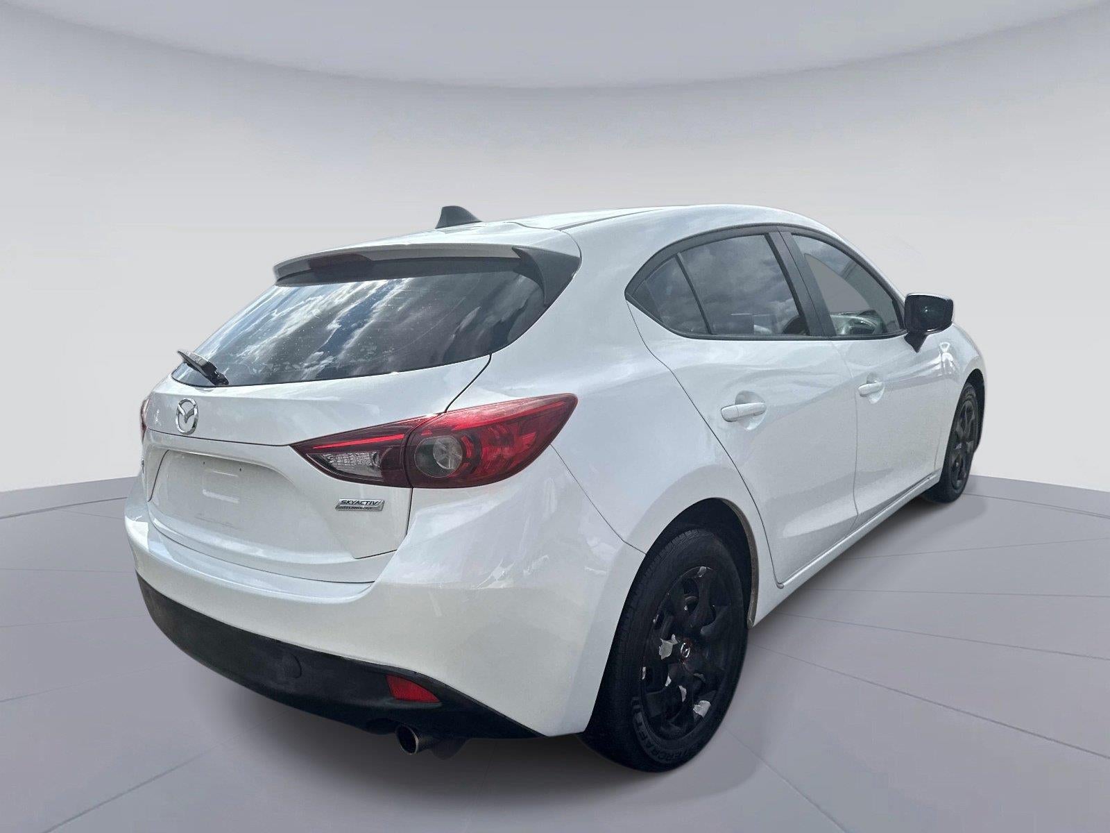 2015 Mazda Mazda3 i Sport