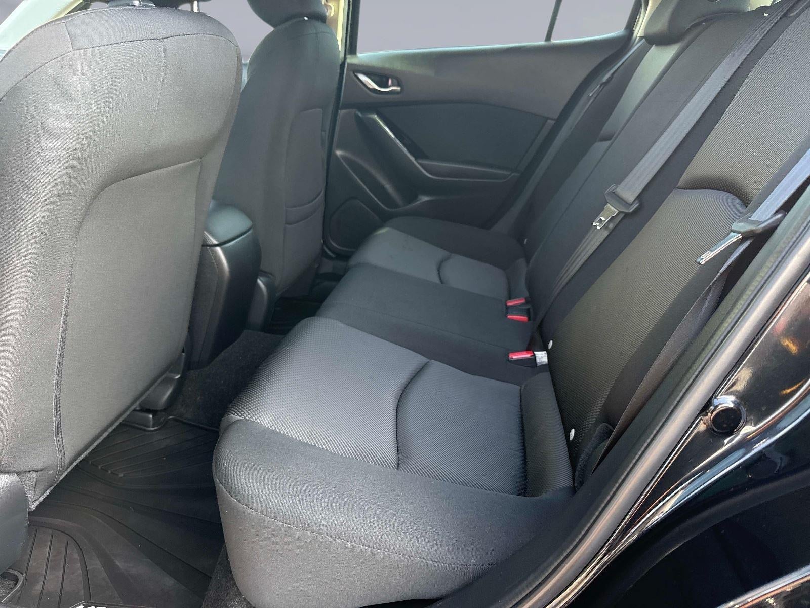 2018 Mazda Mazda3 5-Door Sport