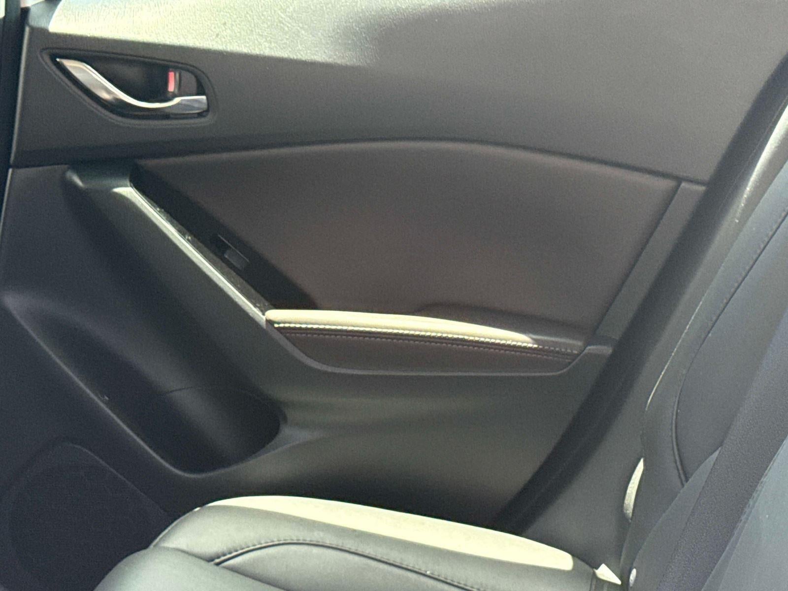 2018 Mazda Mazda3 5-Door Touring