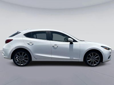 2018 Mazda Mazda3 5-Door Touring