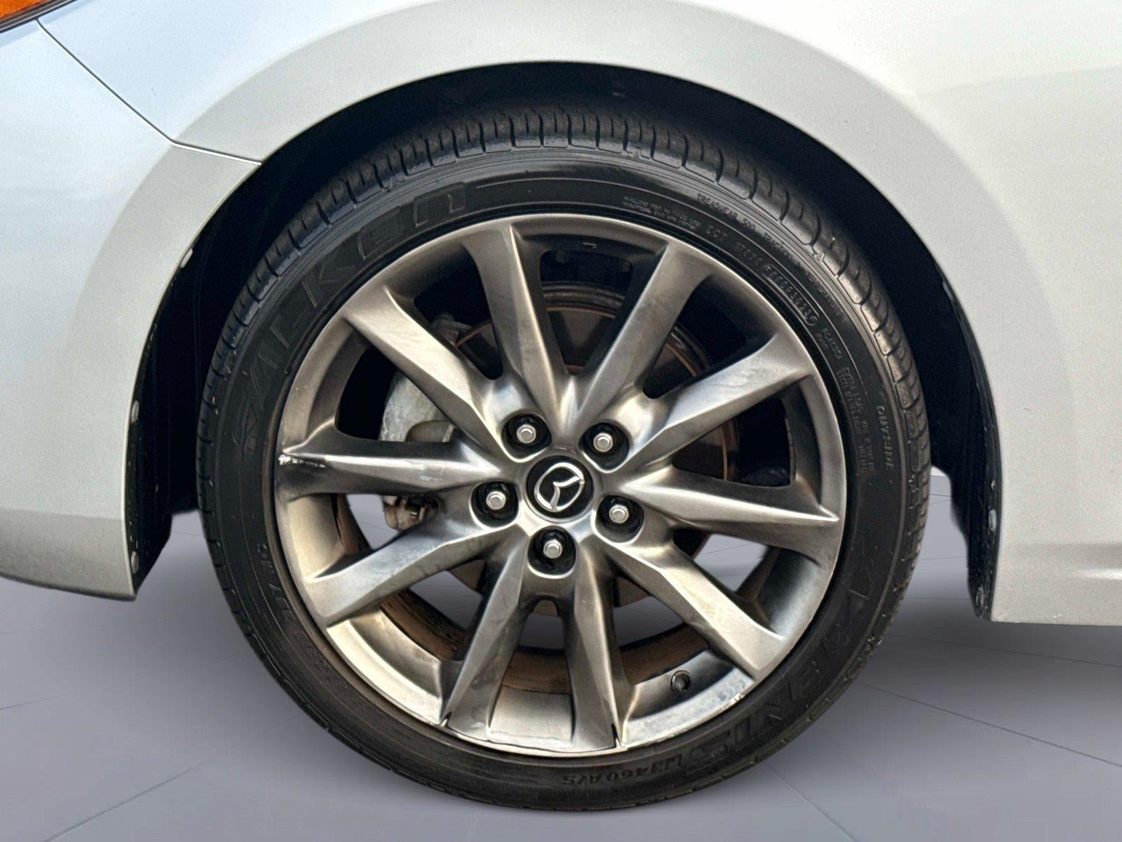 2018 Mazda Mazda3 5-Door Touring