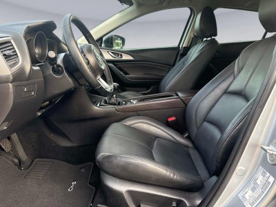 2018 Mazda Mazda3 5-Door Touring