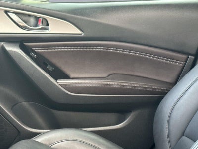 2018 Mazda Mazda3 5-Door Touring