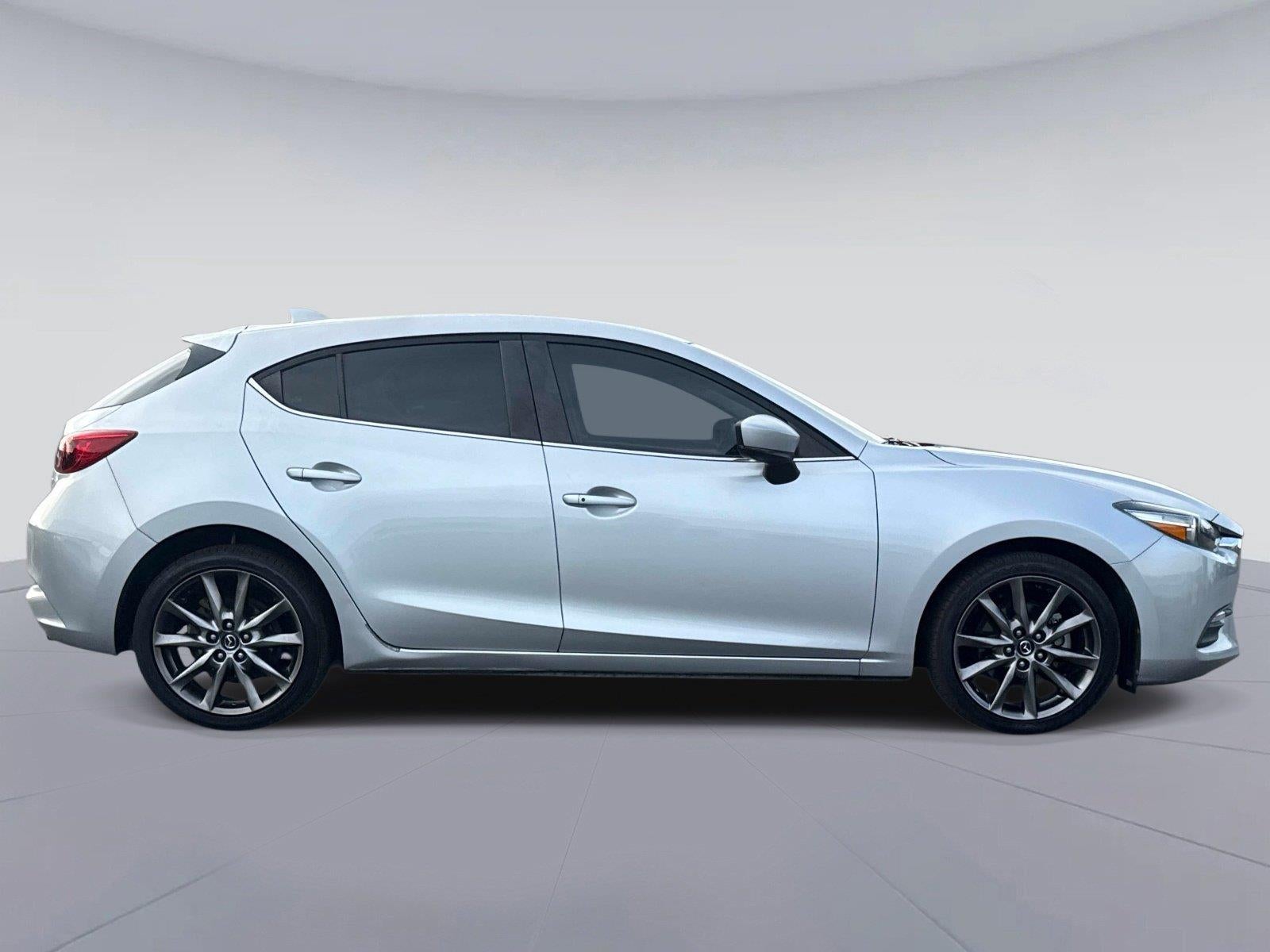 2018 Mazda Mazda3 5-Door Touring