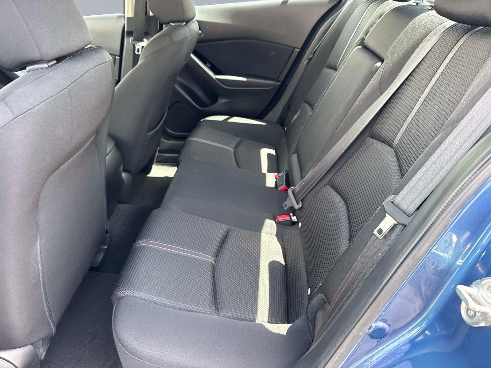 2018 Mazda Mazda3 4-Door Sport