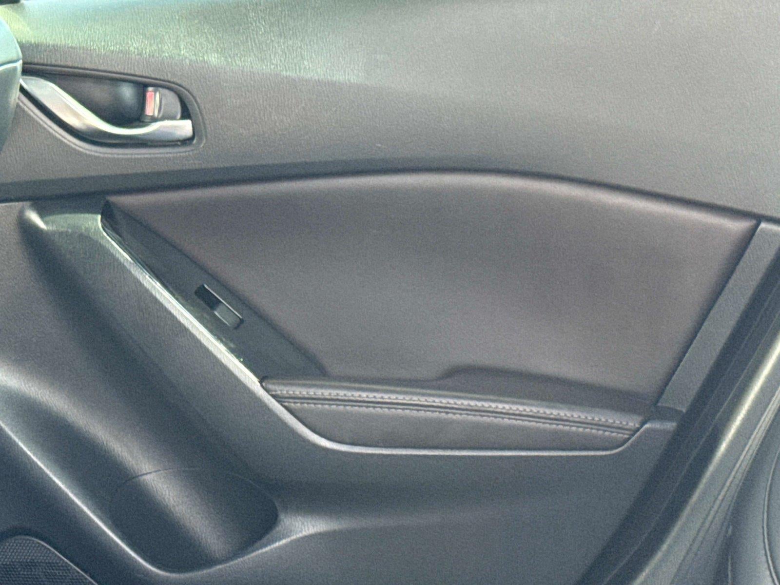 2017 Mazda Mazda3 4-Door Touring