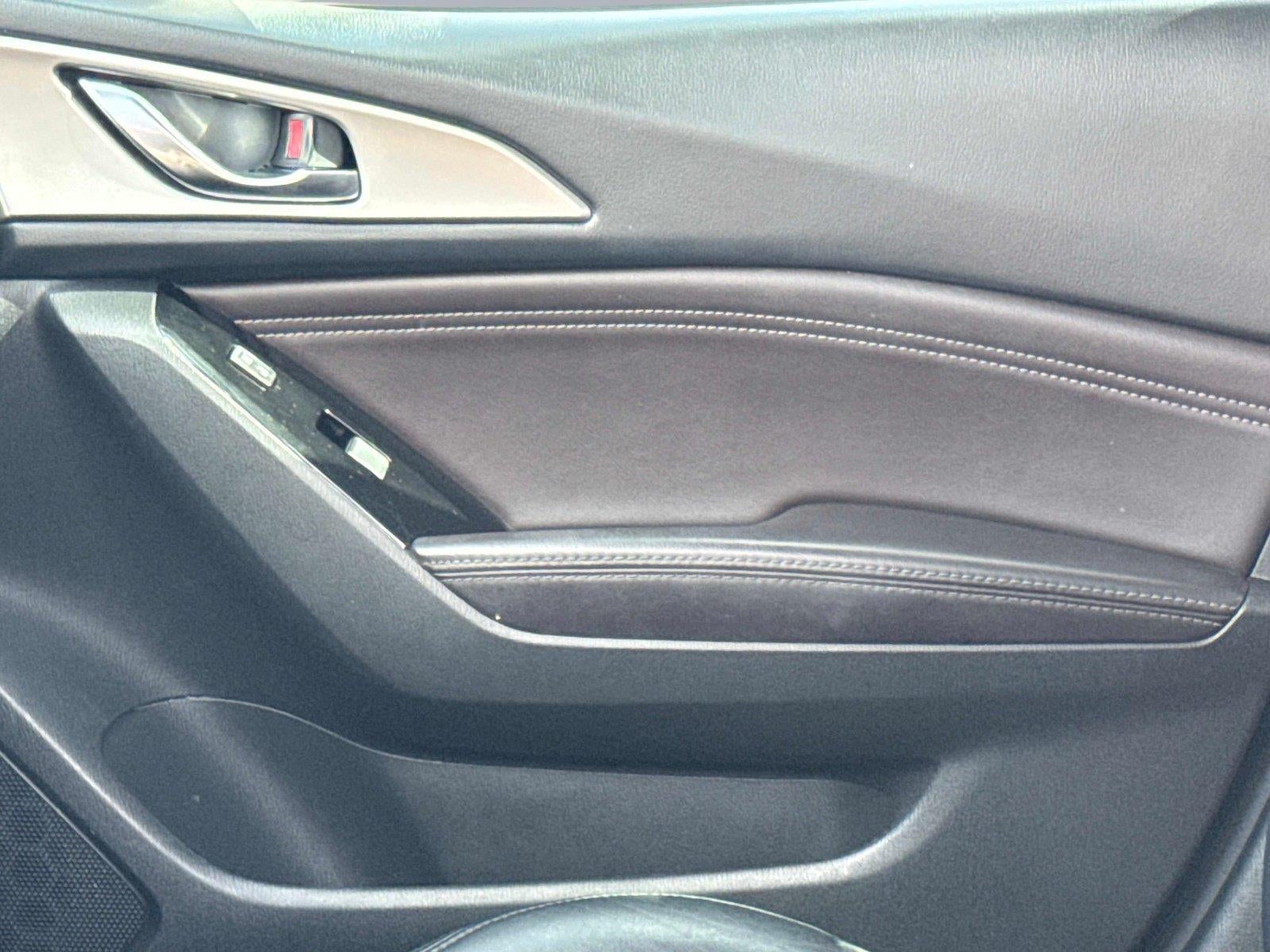 2017 Mazda Mazda3 4-Door Touring