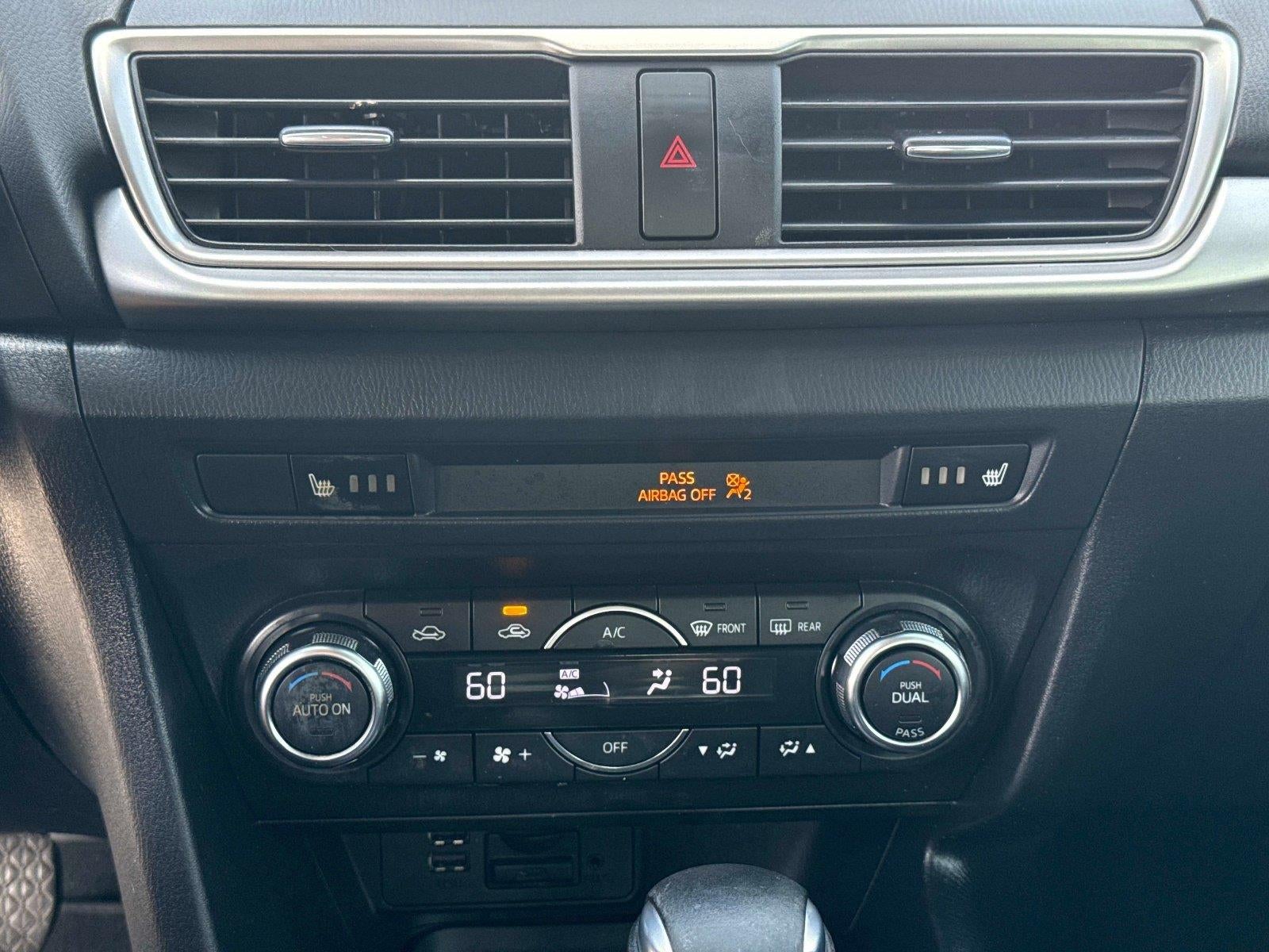 2017 Mazda Mazda3 4-Door Touring
