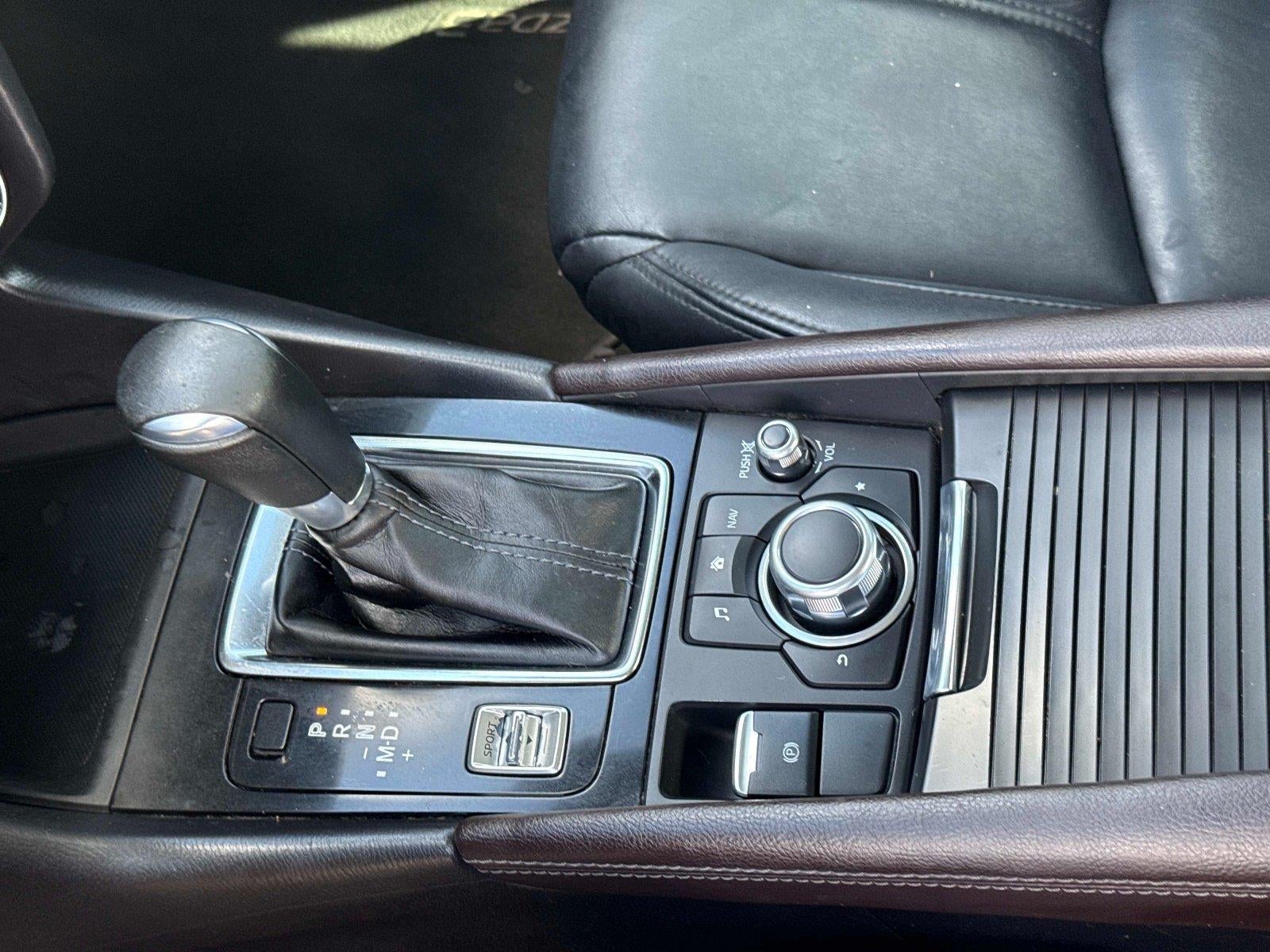 2017 Mazda Mazda3 4-Door Touring