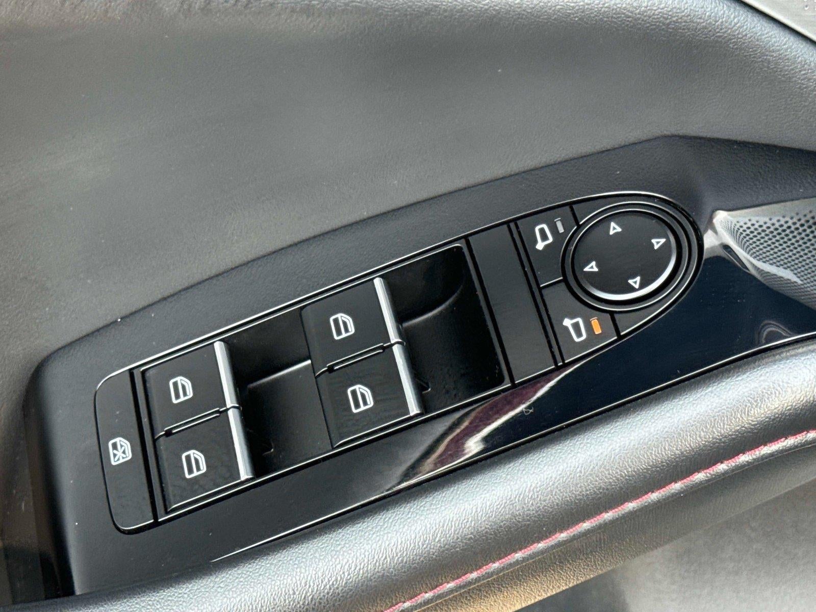2023 Mazda Mazda3 Sedan 2.5 S Carbon Edition