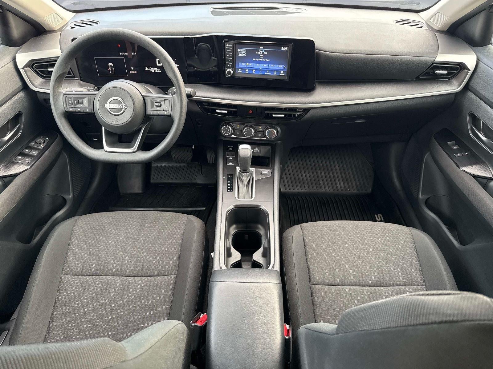 2025 Nissan Kicks S