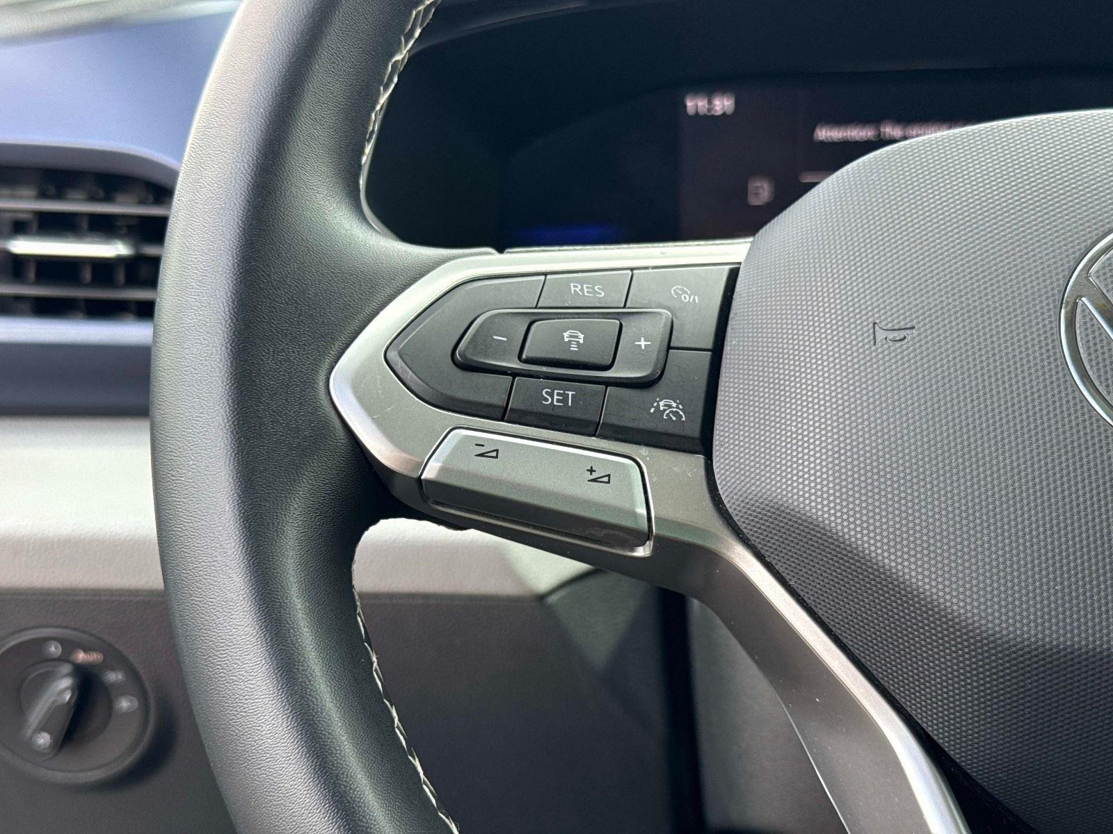 2023 Volkswagen Taos SE