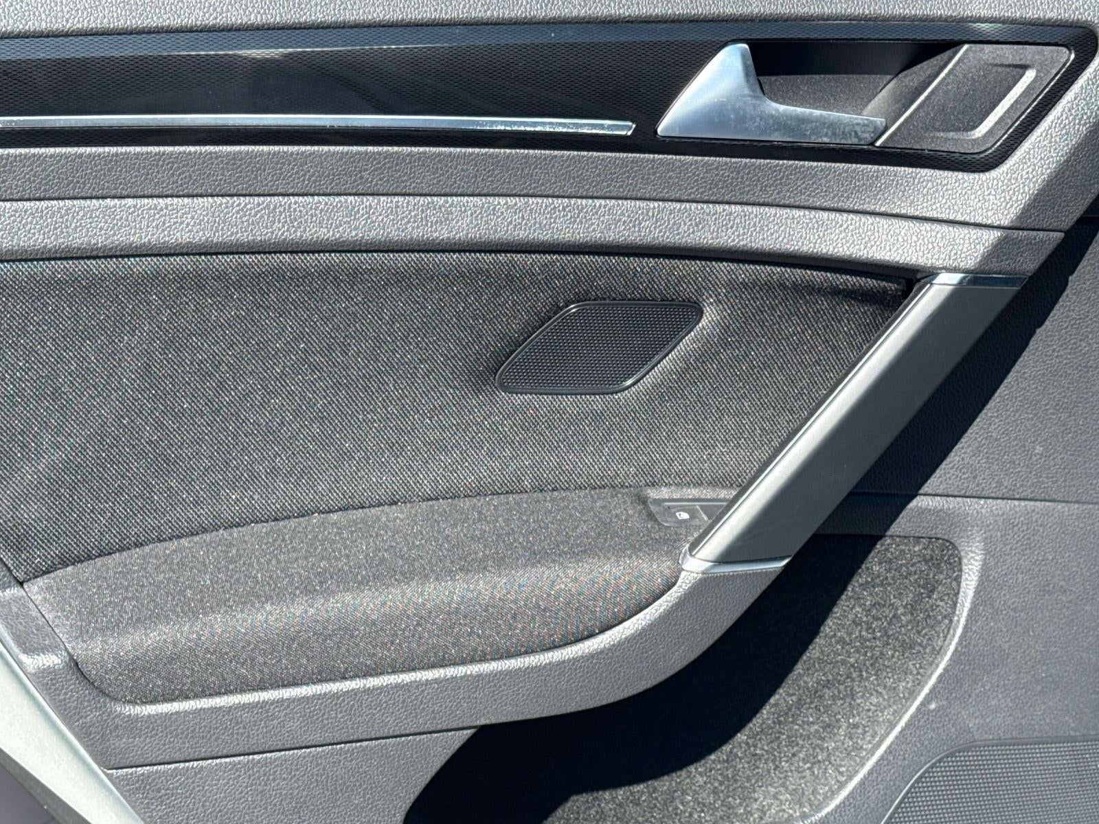 2017 Volkswagen Golf GTI S