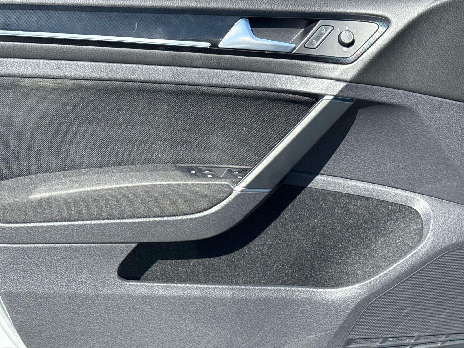 2017 Volkswagen Golf GTI S