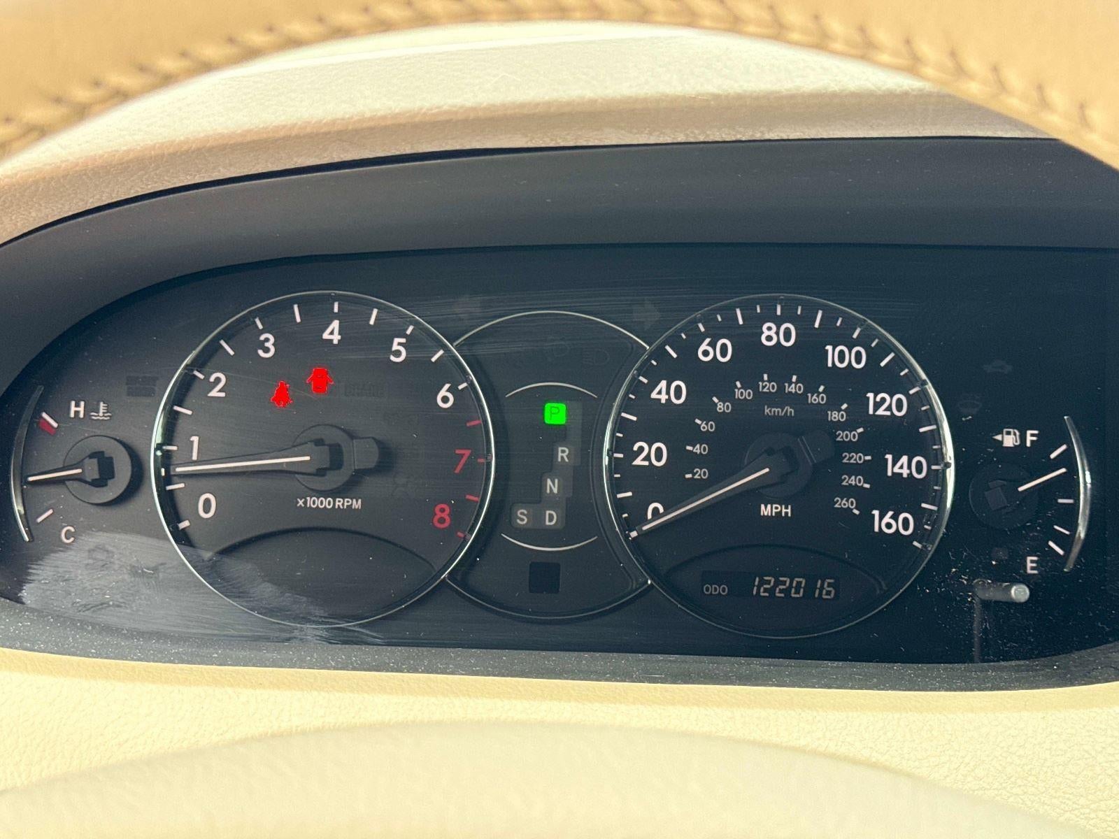 2005 Toyota AVALON Base