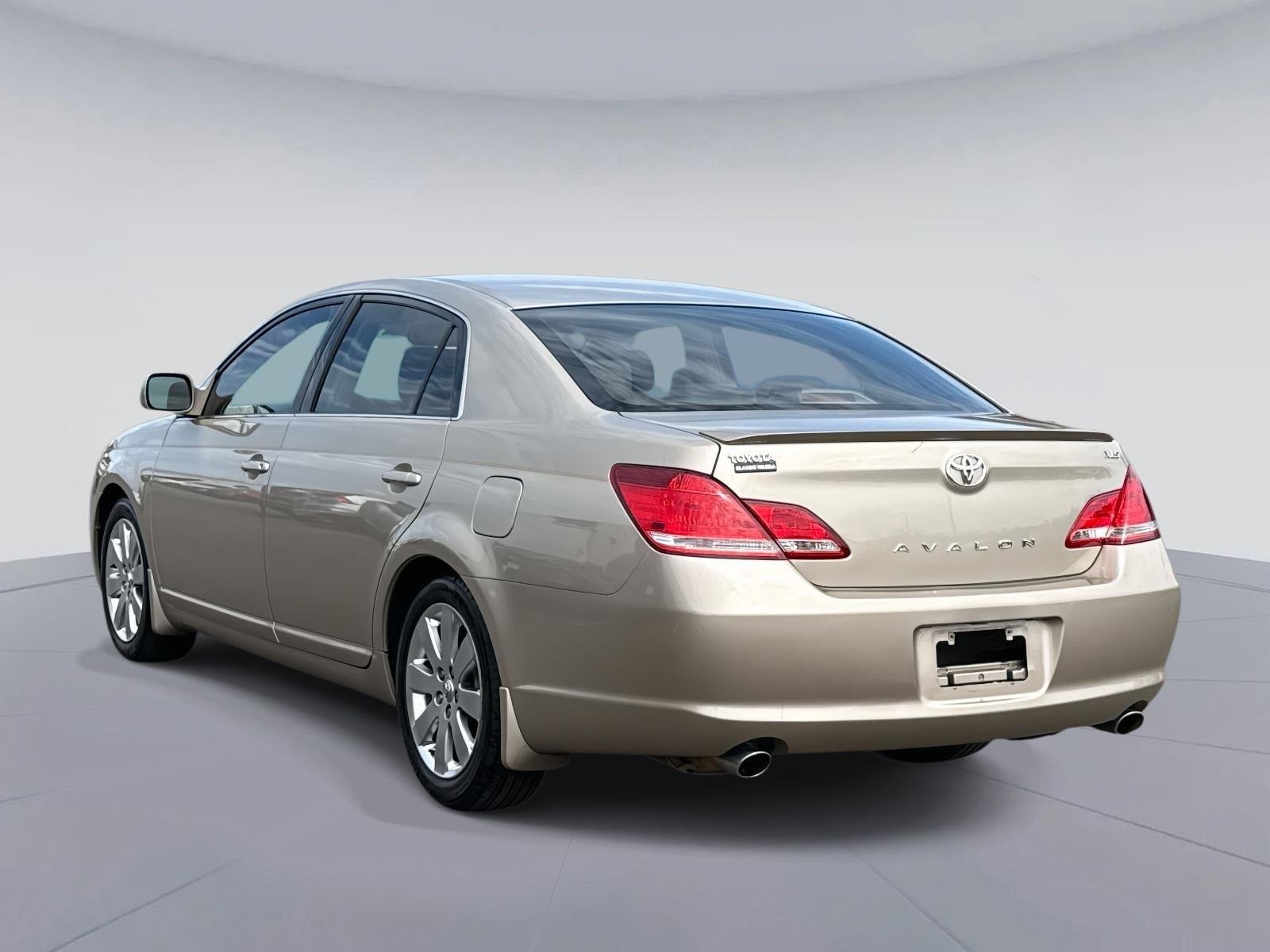 2005 Toyota AVALON Base