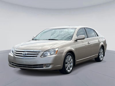 2005 Toyota AVALON Base