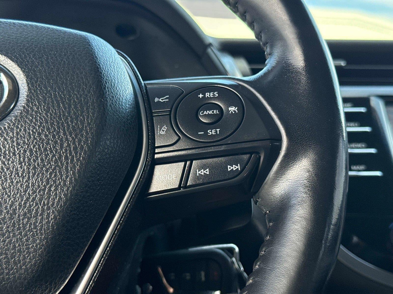 2020 Toyota Camry SE