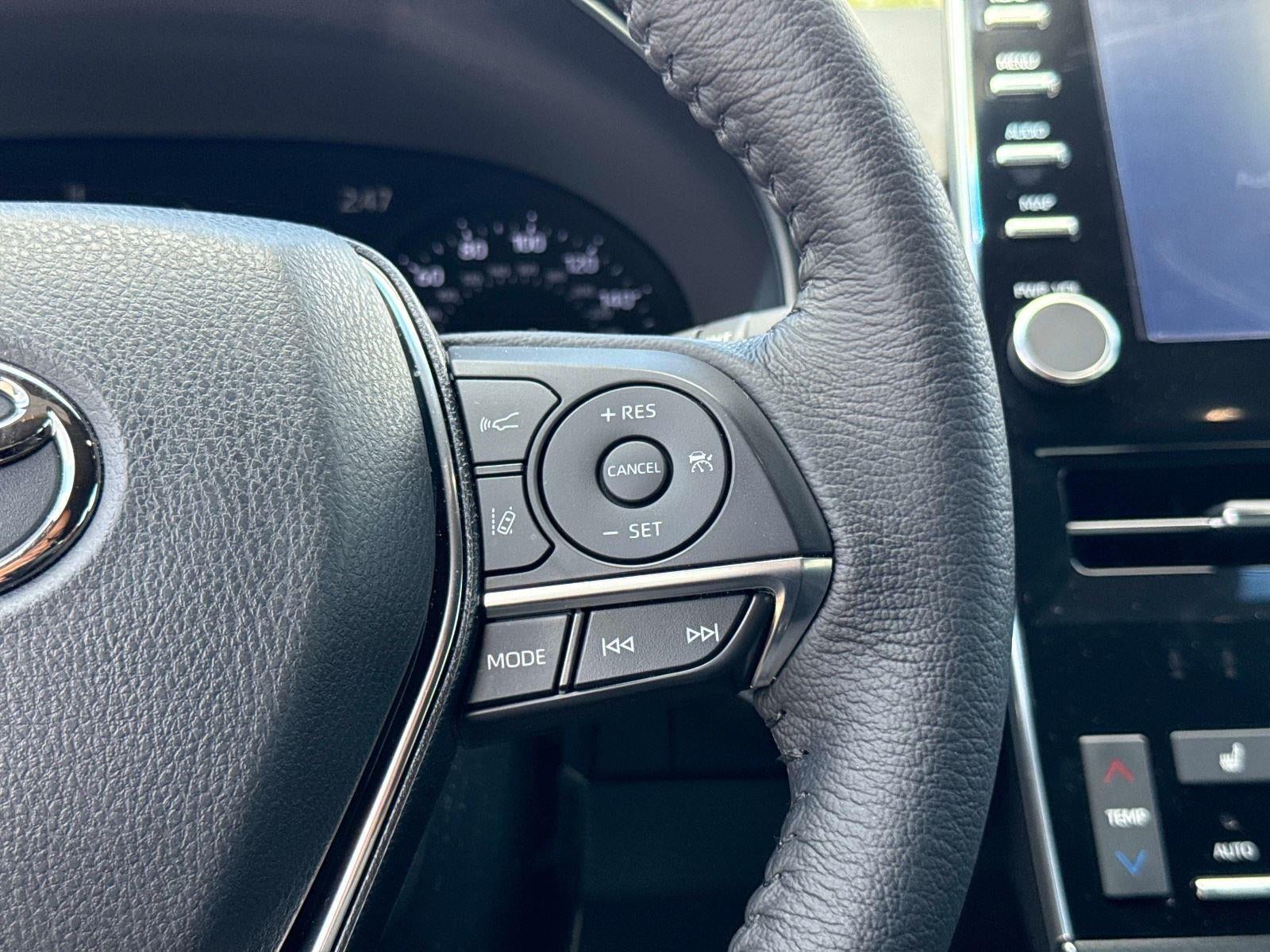 2021 Toyota Avalon XLE