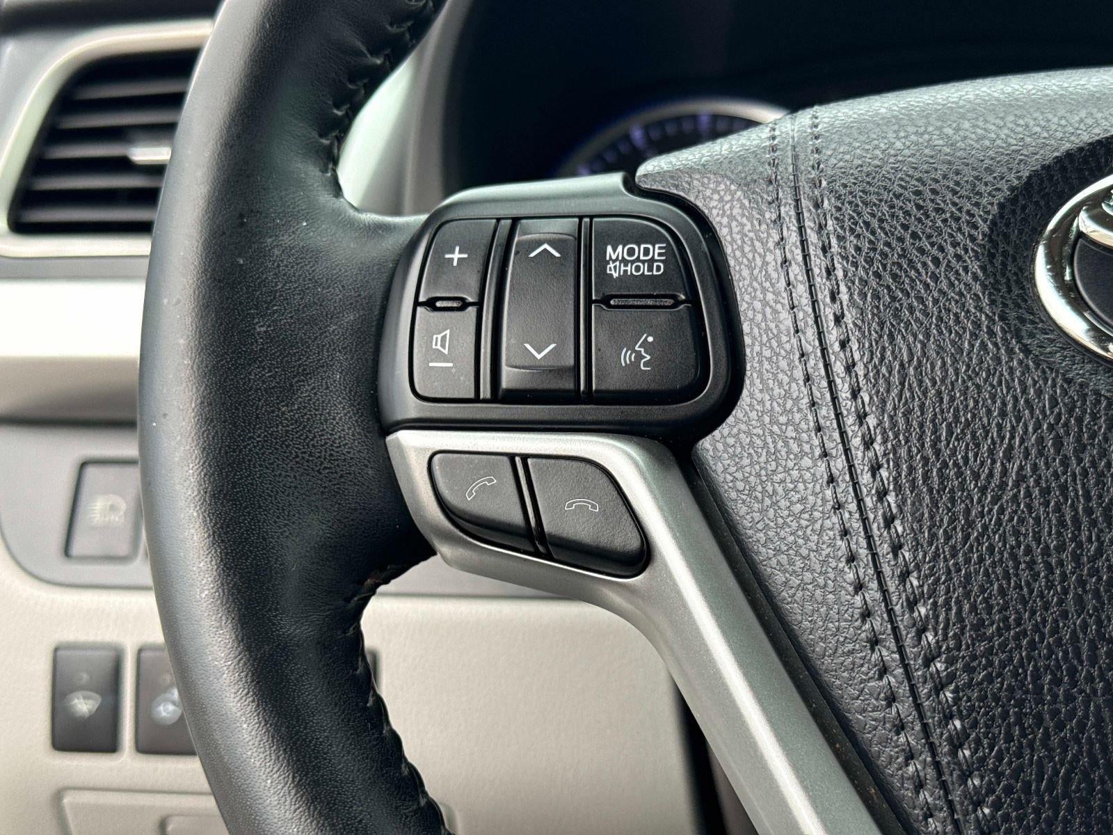 2018 Toyota Highlander Limited Platinum