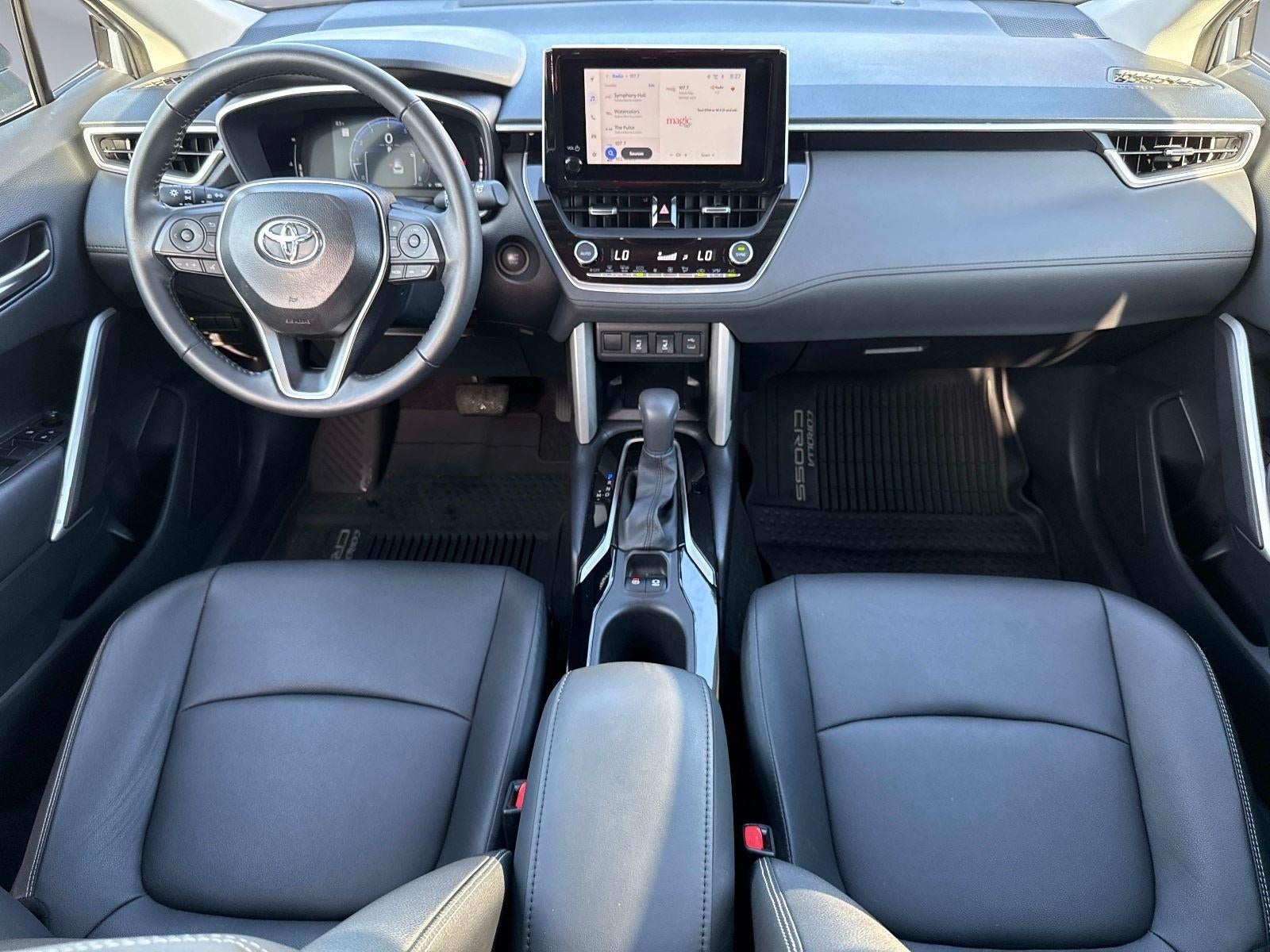 2025 Toyota Corolla Cross XLE