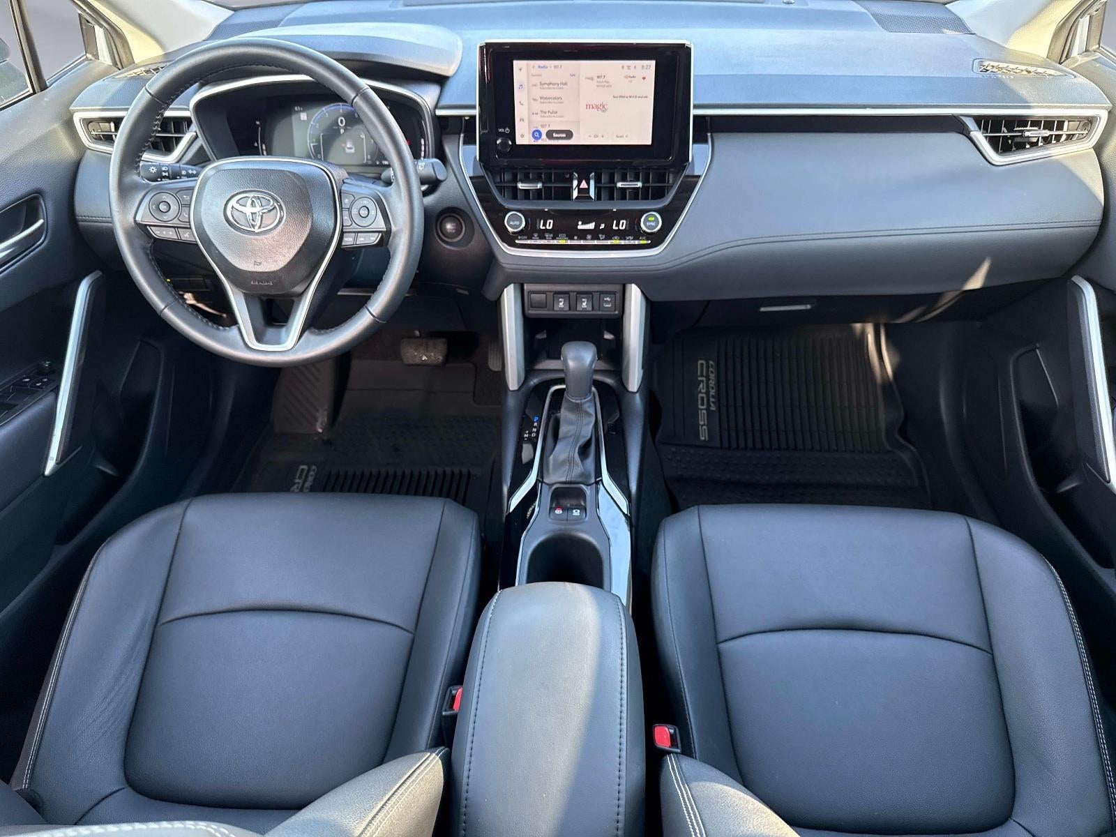 2025 Toyota Corolla Cross XLE