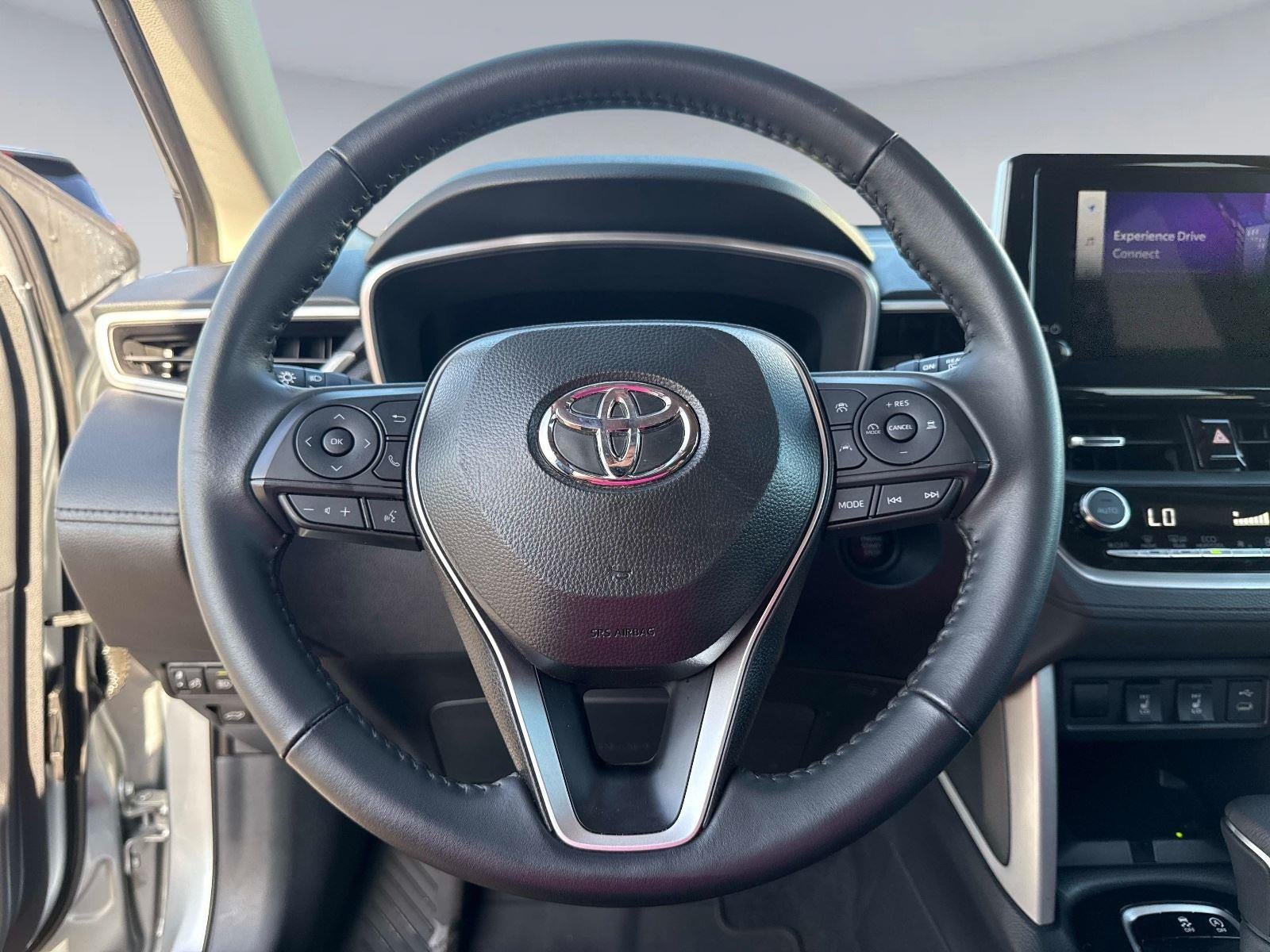 2025 Toyota Corolla Cross XLE