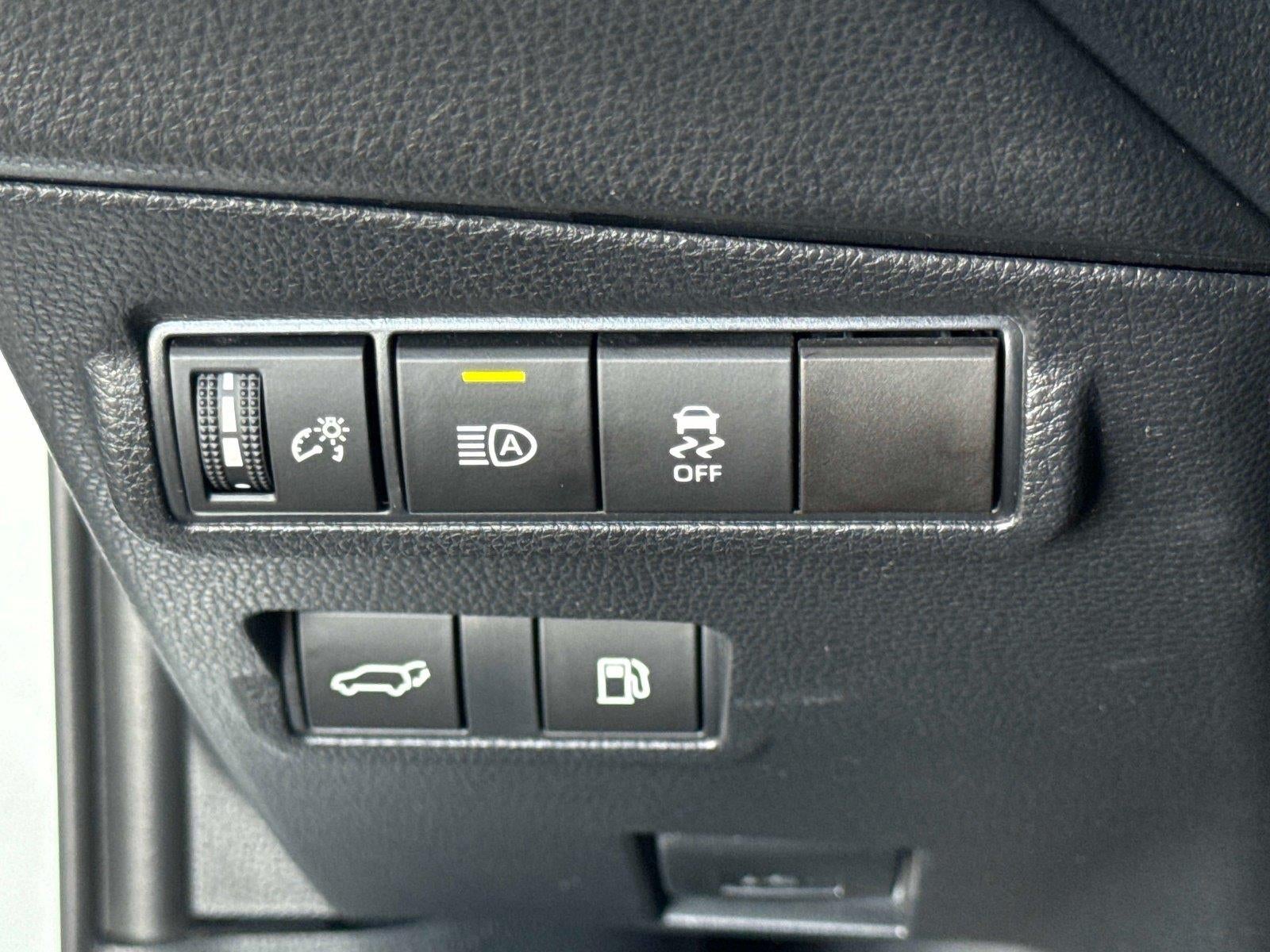 2023 Toyota Corolla Cross Hybrid XSE