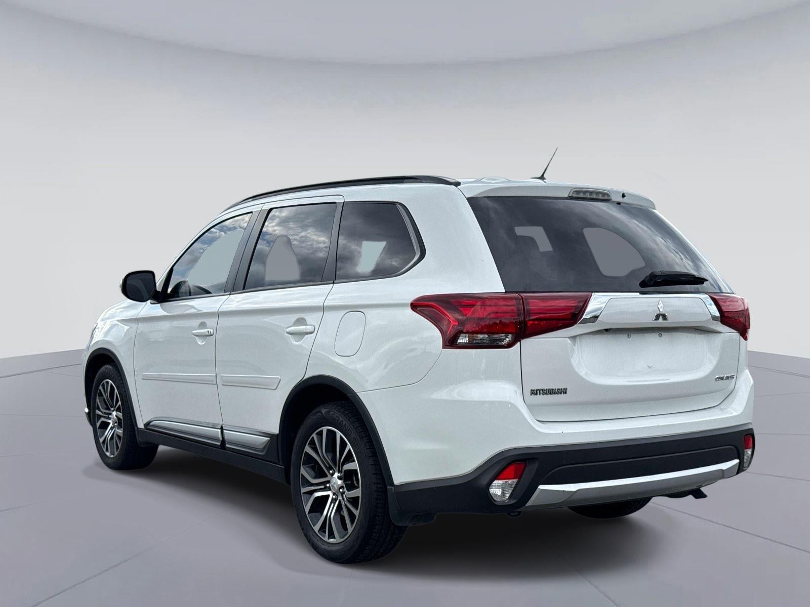 2016 Mitsubishi Outlander SEL